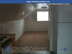 1097 Beatty St in Medford, OR - Foto de edificio - Building Photo