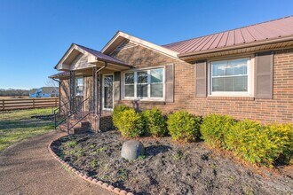 476 Crescent Rd in Murfreesboro, TN - Foto de edificio - Building Photo