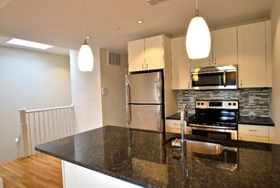 53 Fort Ave, Unit 1 in Boston, MA - Building Photo