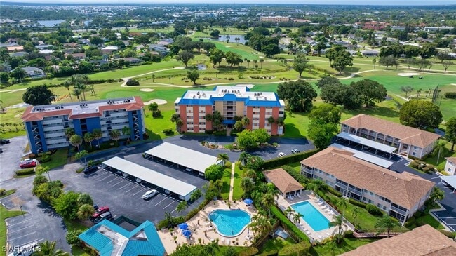 200 Pebble Beach Blvd in Naples, FL - Building Photo - Building Photo