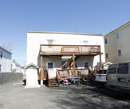 734-736 Bayway Cir in Elizabeth, NJ - Building Photo - Building Photo