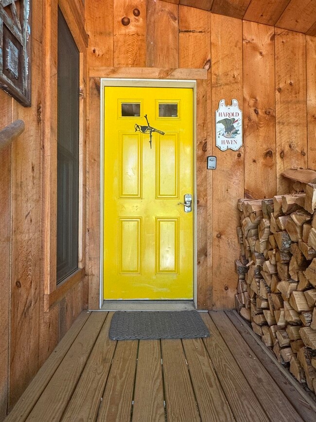 17 S Hill St in Ludlow, VT - Building Photo - Building Photo