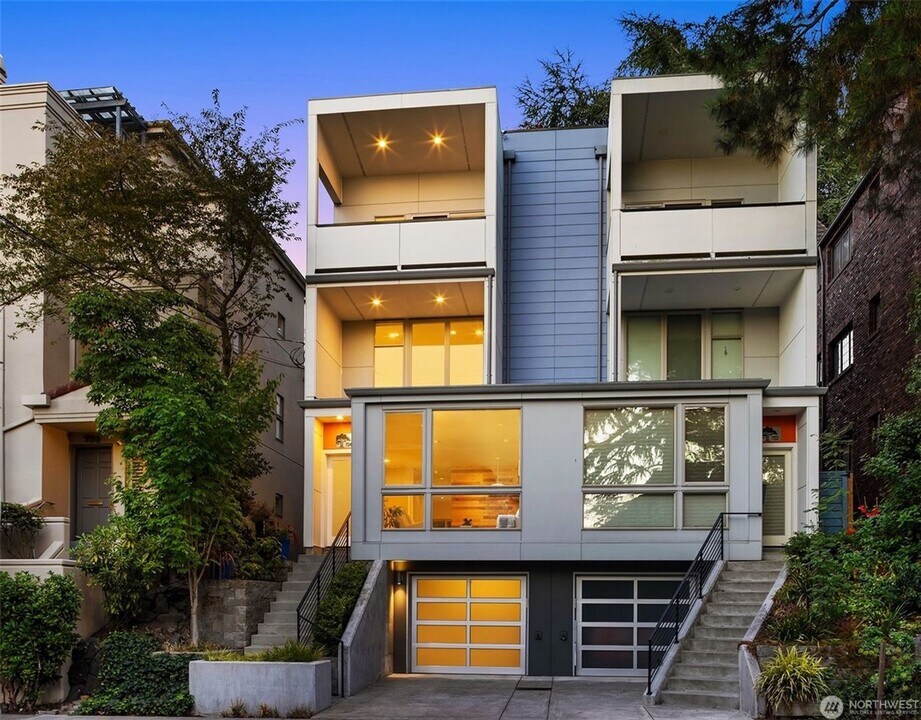 724 Belmont Pl E in Seattle, WA - Building Photo