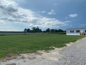 1021 Mill Field Rd in Bath, NC - Building Photo - Building Photo