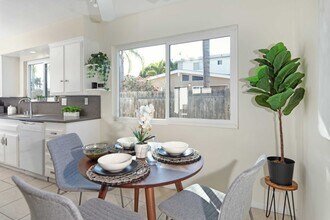 2002 Missouri St, Unit 6 in San Diego, CA - Building Photo - Building Photo