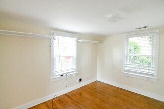 817 Rougemont Ave in Charlottesville, VA - Building Photo - Building Photo