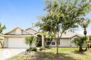 14912 Day Lily Ct in Orlando, FL - Building Photo