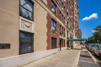 Park View Apartments in New York, NY - Building Photo - Building Photo