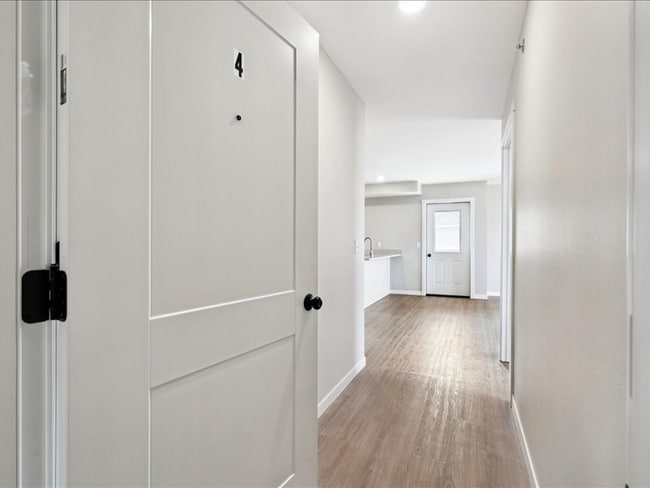 7028 Thunder Vly Dr, Unit 11 in Peosta, IA - Foto de edificio - Building Photo