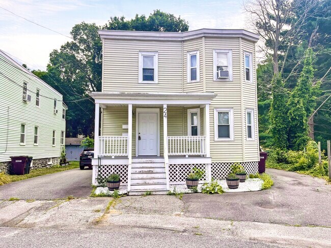 24 Stafford St, Unit 1