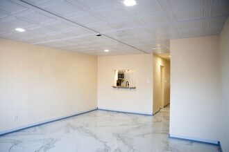 6482 Alisa Ln in Houston, TX - Building Photo - Building Photo