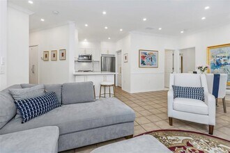 2199 Chianti Pl in Palm Harbor, FL - Building Photo - Building Photo