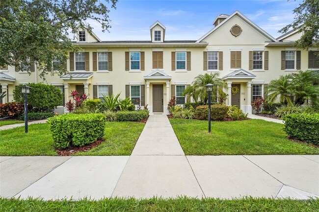 property at 5646 Simonton St