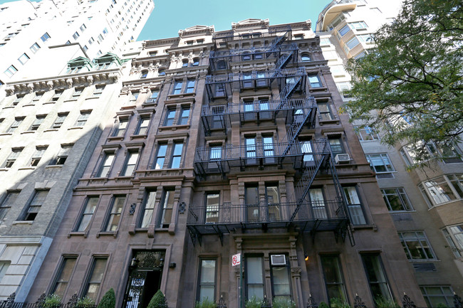 55 E 76th St in New York, NY - Foto de edificio - Building Photo