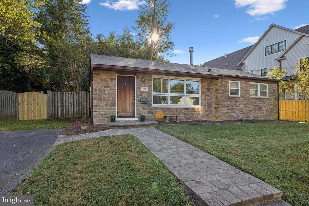 4003 Virginia St in Fairfax, VA - Building Photo