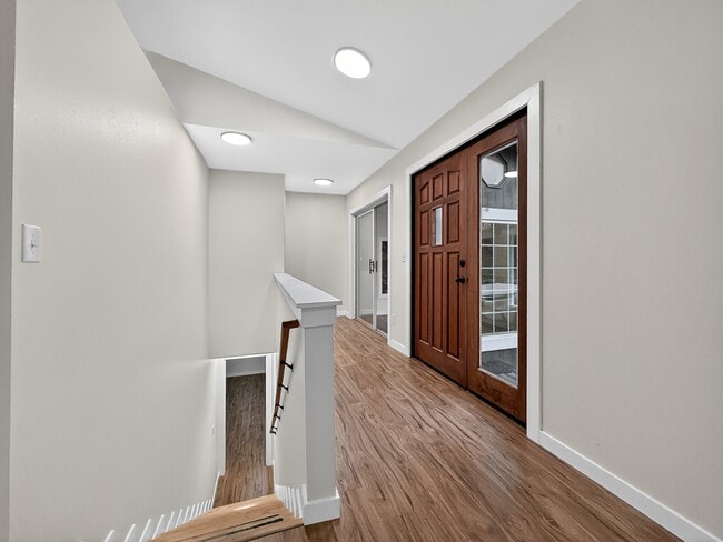 5502 NE 10th St in Renton, WA - Building Photo - Building Photo