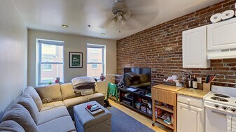 96 Prince St, Unit 10 in Boston, MA - Building Photo