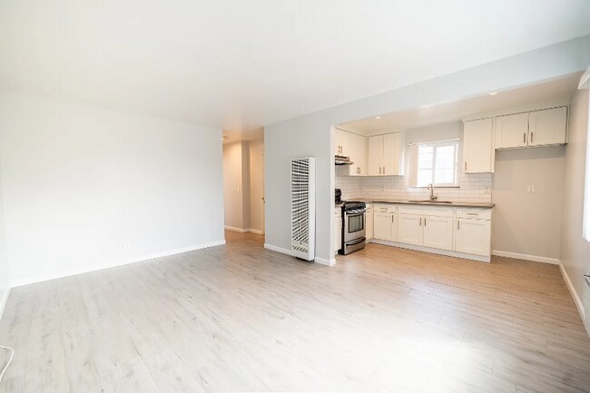 578 N Holliston Ave-Unit -#4 in Pasadena, CA - Building Photo - Building Photo