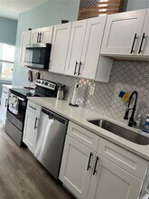 9620 Overlook Dr in Temple Terrace, FL - Building Photo - Building Photo