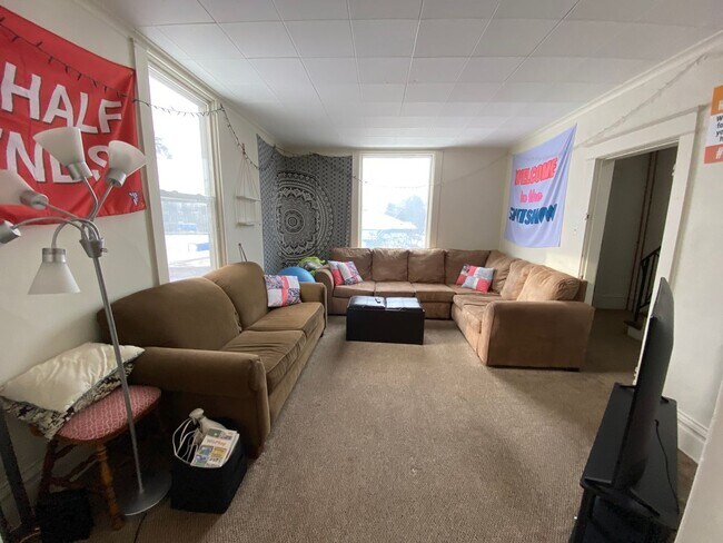 property at 1204 Kenwood Ave