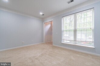 12643 Fair Crest Ct in Fairfax, VA - Building Photo - Building Photo
