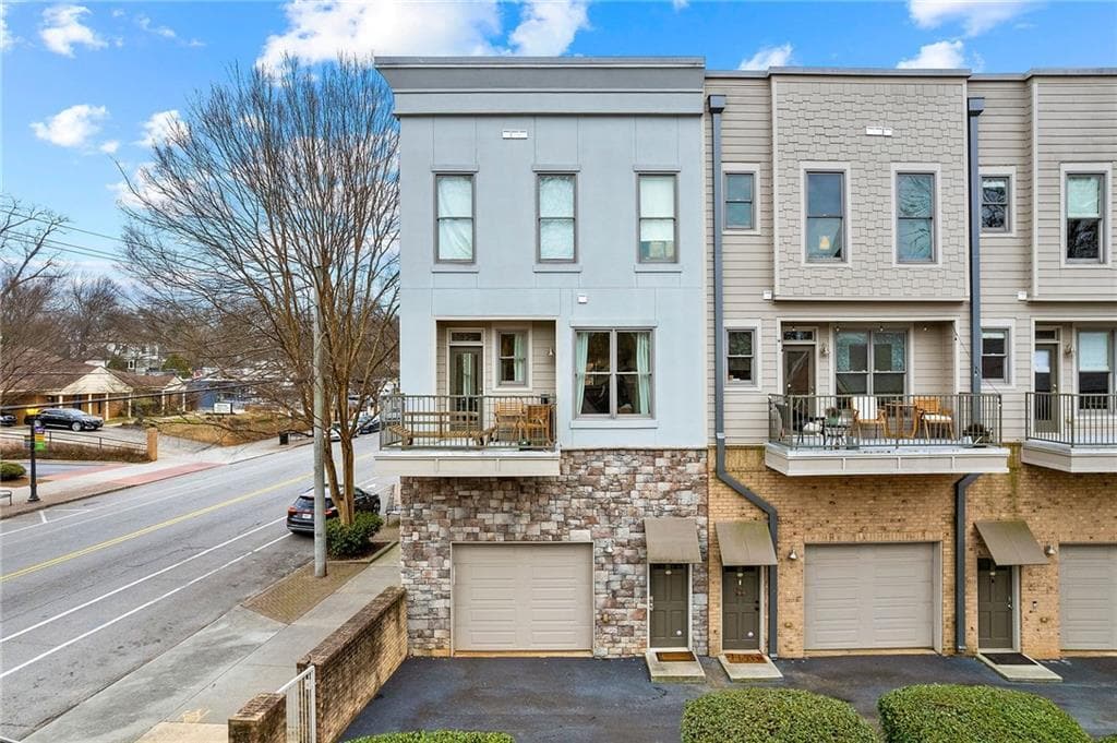 1963 Hosea L Williams Dr SE in Atlanta, GA - Building Photo