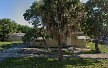 201 NW 28th Ave in Fort Lauderdale, FL - Building Photo - Building Photo