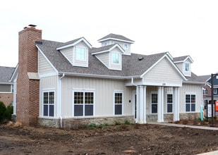 Garden Place Apartments in Cary, IL - Building Photo - Building Photo