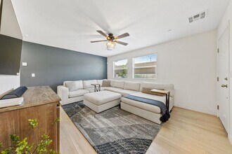 10778 Clarence Ct in Las Vegas, NV - Building Photo - Building Photo
