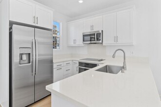 2618 E Lincoln Paseo in Ontario, CA - Building Photo - Building Photo