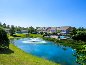 Bear Pointe in Powell, OH - Foto de edificio - Building Photo