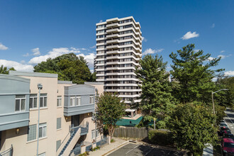 The Olympus in Alexandria, VA - Building Photo - Building Photo