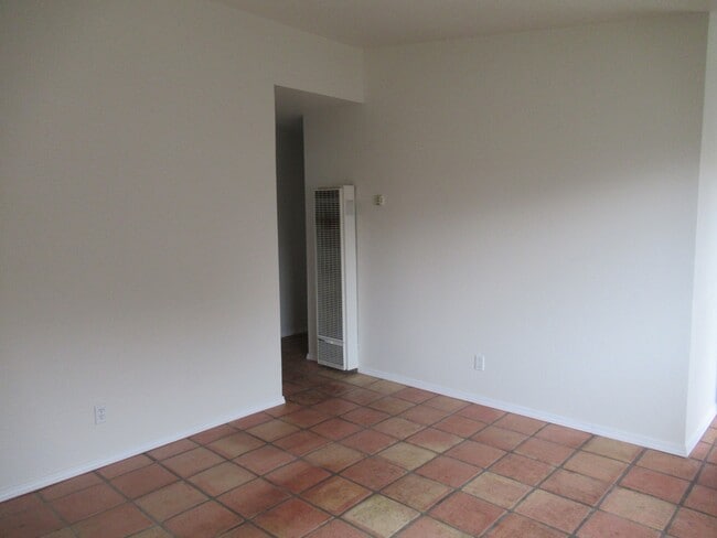 358 Boeker Ave in Pismo Beach, CA - Building Photo - Building Photo