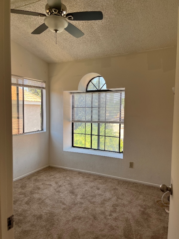 39760 Rustic Glen Dr in Temecula, CA - Building Photo - Building Photo