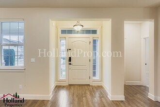 5297 SE Stargrass St in Hillsboro, OR - Building Photo - Building Photo