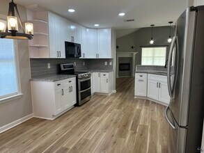 221 Courthouse Ln in Warner Robins, GA - Building Photo - Building Photo