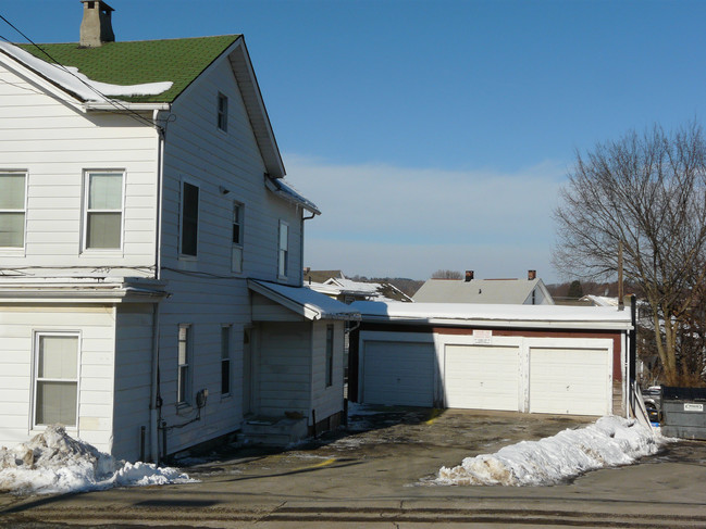 91-93 Liberty St in Danbury, CT - Building Photo - Building Photo