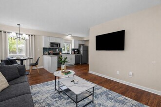 18447 Sharon Ln, Unit SI ID1032337P in Roseville, MI - Foto de edificio - Building Photo