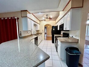 25145 Mercedes Dr in Punta Gorda, FL - Building Photo - Building Photo