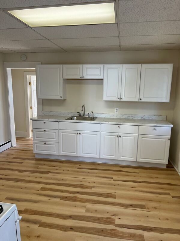 3 Charles St in Chicopee, MA - Building Photo - Building Photo