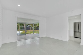3501 NE 4th Ave in Boca Raton, FL - Building Photo - Building Photo
