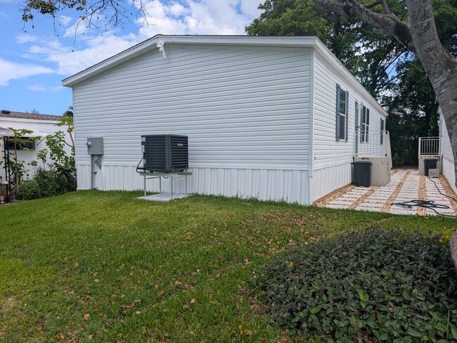 property at 3051 SW 50th St