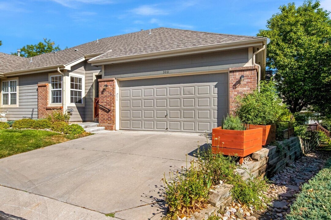 300 Medina Ct in Loveland, CO - Building Photo