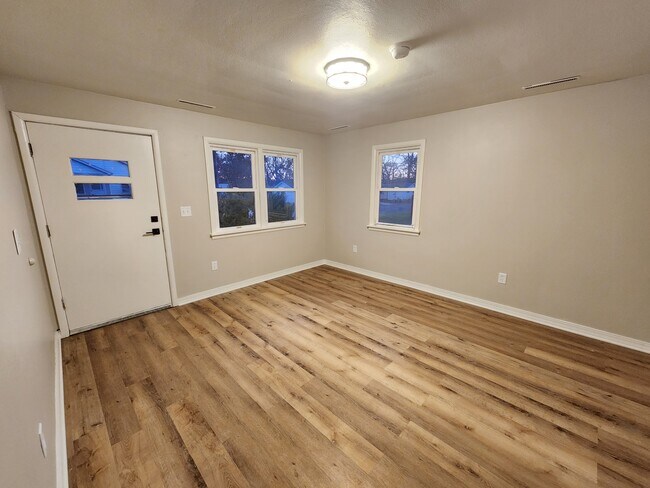 120 W Forest Ave in East Peoria, IL - Building Photo - Building Photo