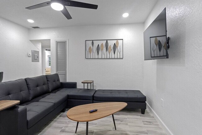 1711 Asher Ln in Orlando, FL - Building Photo - Building Photo