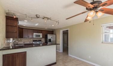 410 E Waverly St in Tucson, AZ - Building Photo - Building Photo