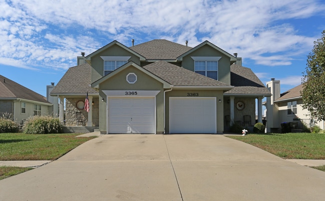 Mariposa Townhomes in Topeka, KS - Building Photo - Building Photo