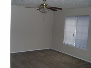 612 Middle Cove Dr in Plano, TX - Building Photo - Building Photo