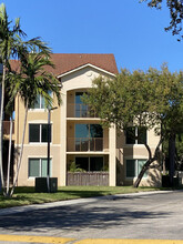 1018 Villa Cir in Boynton Beach, FL - Building Photo - Building Photo