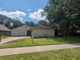 21318 Meadowhill Dr in Spring, TX - Building Photo